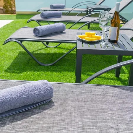펜션 Mare Luxury With Private Pool Goúrnes