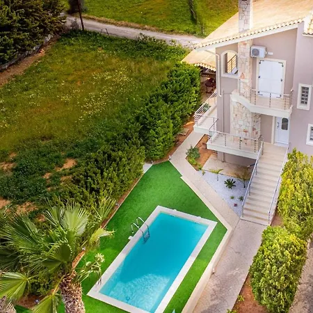 Mare Luxury With Private Pool Case de vacanță *